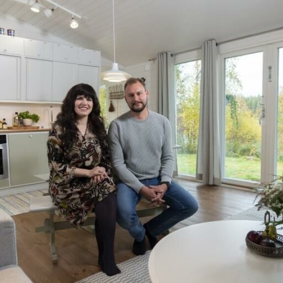 Suvi ja Simo saivat alennuksia ja etuja tuotteista ja tarvikkeista. suvi