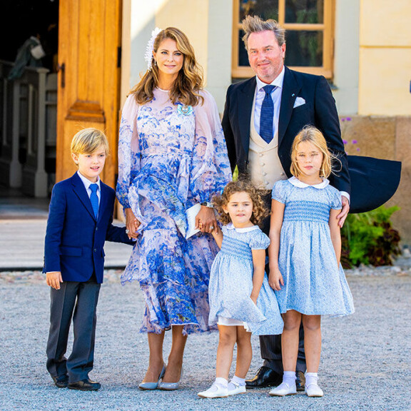 Madeleine ja Chris näkevät paljon vaivaa taatakseen turvallisen kodin lapsilleen. Prinsessa Madeleine ja Chris O'Neill sekä Leonore, Nicolas ja Adrienne