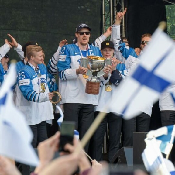 Nyt huudetaan! Keväällä 2019 Mörkö-huuma pyyhkäisi Suomen yli. Nyt huudetaan! Keväällä 2019 Mörkö-huuma pyyhkäisi Suomen yli.