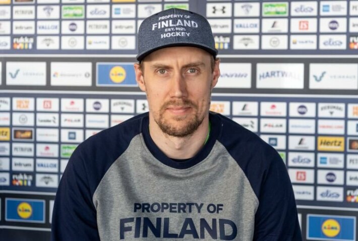 Marko Anttila muistelee kolmen vuoden takaista Mörkö-huumaa hymyissä suin. Tähtäimessä on taas MM-kulta. Marko Anttila muistelee kolmen vuoden takaista kultahuumaa hymyissä suin. Tähtäimessä on taas MM-kulta.
