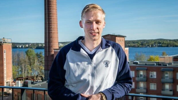 Leijonien NHL-vahvistus Esa Lindell yli 31 miljoonan diilistään: 'Hirveän isoja määriä rahaa' Esa Lindell