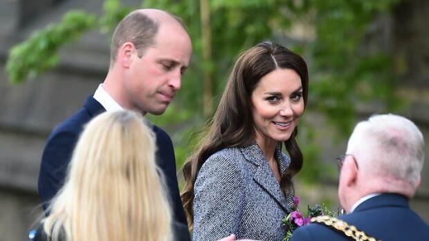 Tähän harva kuninkaallinen suostuu! William ja Catherine rikkovat sääntöjä – paljonkertova kuva! William ja Catherine