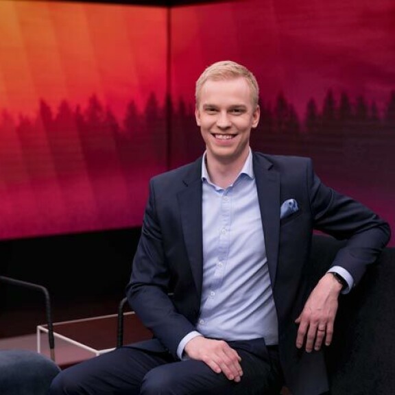 Vuodesta 2013 Ylellä meteorologina ollut Joonas Koskela osallistui toissa viikonloppuna elämänsä ensimmäiseen Kultainen Venla -gaalaan. Vuodesta 2013 Ylellä meteorologina ollut Joonas Koskela osallistui toissa viikonloppuna elämänsä ensimmäiseen Kultainen Venla -gaalaan.