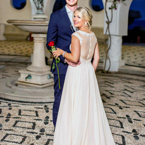 Näin onnellisina Tuomas ja Hanna poseerasivat vielä kuvausten lopuksi. Näin onnellisina Tuomas ja Hanna poseerasivat vielä kuvausten lopuksi.