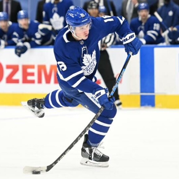 Toronton supertykki Mitch Marner lukeutuu NHL:n kovapalkkaisimpiin tähtipelaajiin. Toronton supertykki Mitch Marner lukeutuu NHL:n kovapalkkaisimpiin tähtipelaajiin.
