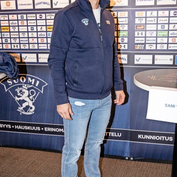 Jukka Jaloselle NHL-pesti? Leijonavalmentajalta vaatimaton vastaus Valtteri Filppula
