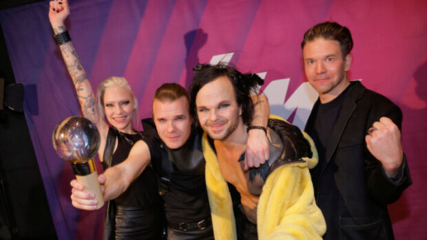 Jättiyllätys Euroviisujen alla! The Rasmus järjesti yhteisesityksen viisujen suursuosikin kanssa - katso video! The Rasmus