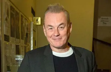 "Opin käymään suihkussa 13-vuotiaana" - Arto Nyberg avoimena Annassa: peseytyi lapsena erikoisesti