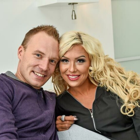 Jarin ja Maisa Torpan värikäs suhde päättyi, kun avovaimo kärähti pettämisestä vuonna 2019. Jarin ja Maisa Torpan värikäs suhde päättyi, kun avovaimo kärähti pettämisestä vuonna 2019.