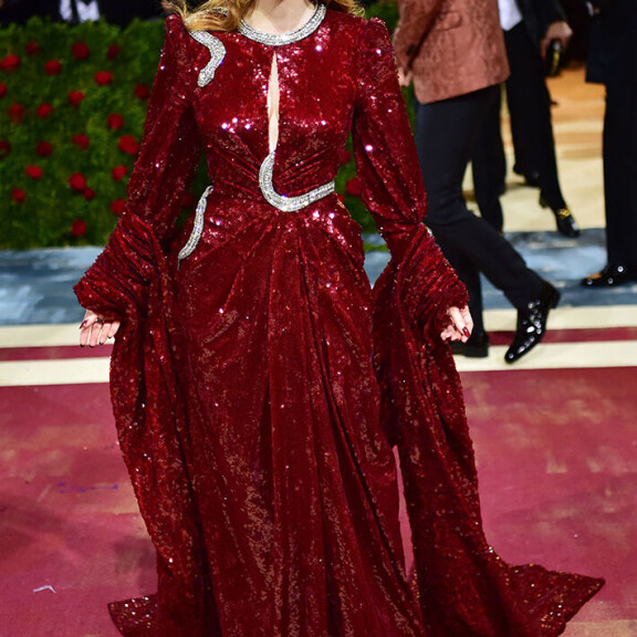 Nicki Minajin antava poviasu, Blake Livelyn kuningatartyyli ja Billie Eilishin unelmaluomus: Seiskan muotipoliisi ratsasi Met-gaalan pukuloiston - katso kuvat! Jessica Chastain