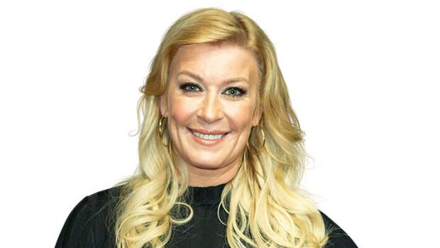 Kirsi Alm-Siira salatusta rakkaudestaan uutuuskirjassa: ”Oli elämässäni vain hetken” kirsi alm-siira