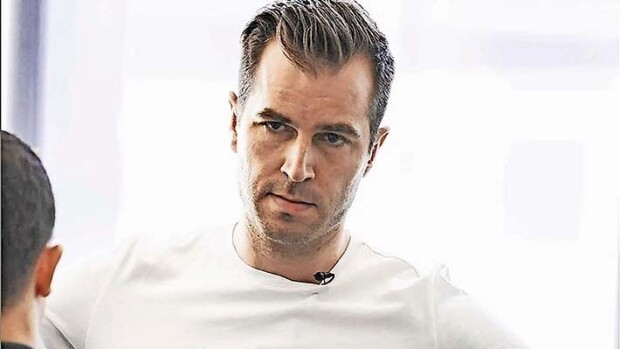 Niko Ranta-ahon erikoinen vappuviesti somessa hämmentää - 'Löytyykö keneltäkään...' Niko Ranta-aho