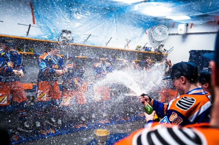 Tappara otti – ja ottaa edelleen – ilon irti ennätyksellisestä 11:stä liigamestaruudestaan. Tappara otti - ja ottaa edelleen - ilon irti ennätyksellisestä 11:stä liigamestaruudestaan.