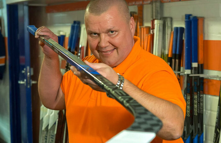 Timo Jutila on tottunut huuhtomaan kultaa. Ja saunomaan sen kunniaksi. Timo Jutila on tottunut huuhtomaan kultaa. Ja saunomaan sen kunniaksi.