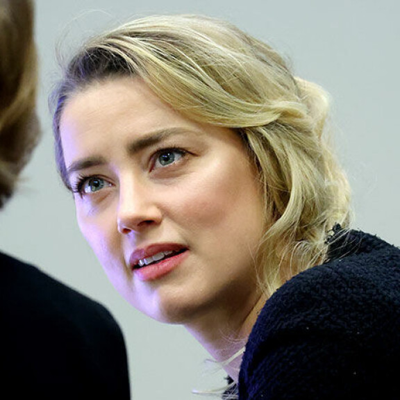 Amberia ei vielä toistaiseksi ole kuultu todistajanaitiossa. Amber Heard