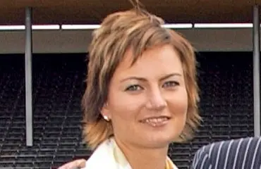 Näin 13 vuotta vanhemman valmentajansa kanssa kihlautunut Eeva Kantomäki avaa takavuosien suhdetta: ”Koin, että olin jo aika itsenäinen…”