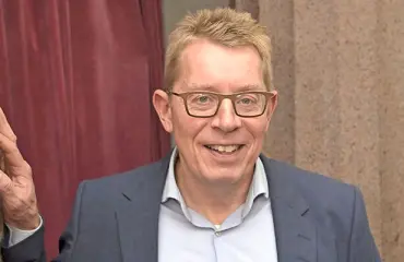 1990-luvulla valmennettavansa kanssa kihlautunut urheilupomo Harri Aalto kommentoi Seiskalle: ”16-vuotias on nuori, mutta…”