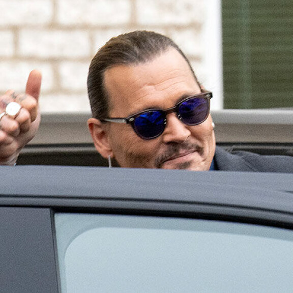 Johnnyn menestyksekäs ura sai kovan kolhaisun riitaisasta avioerosta. Johnny Depp