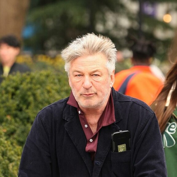Alec on sanonut, ettei laukaissut asetta. Alec Baldwin