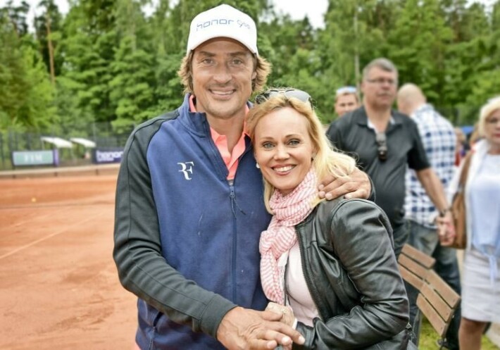 Selänteet koirineen asuvat aurinkoisessa Kaliforniassa. Teemu ja Sirpa Selänne