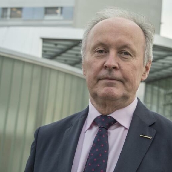 Aki Lindén toimi HUSin toimitusjohtajana vuodesta 2010 vuoteen 2018. Aki Lindén