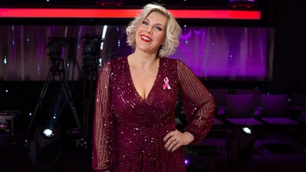 Kirja: Vappu Pimiä avoimena parisuhteestaan: 'Jos Teemu rakastuisi toiseen, en itkisi perään' vappu pimiä