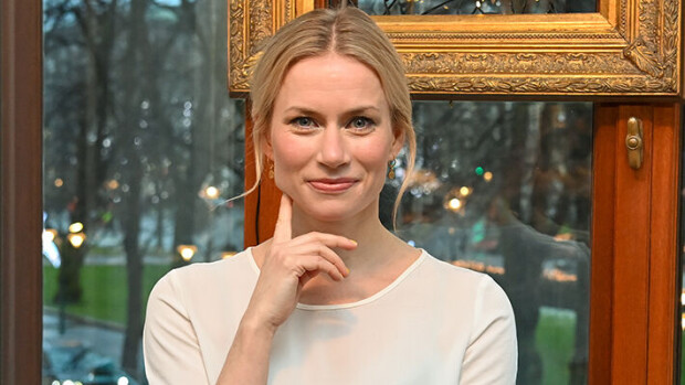 Ei herkille! Minka Kuustonen julkaisi brutaalin kuvan verisistä kasvoistaan Minka Kuustonen