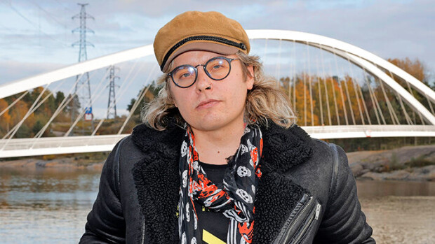 Archie Cruz pyytää julkisesti anteeksi radiojuontajalta Archie Cruz