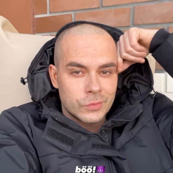 Niko räväytti eilen tarinassaan ja postasi videon kaljustaan. Niko Saarinen