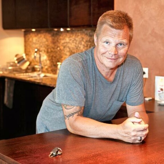 Mika Salo on vauhtiveikko niin kilparadoilla kuin niiden ulkopuolellakin. Mika Salo on vauhtiveikko niin kilparadoilla kuin niiden ulkopuolellakin.