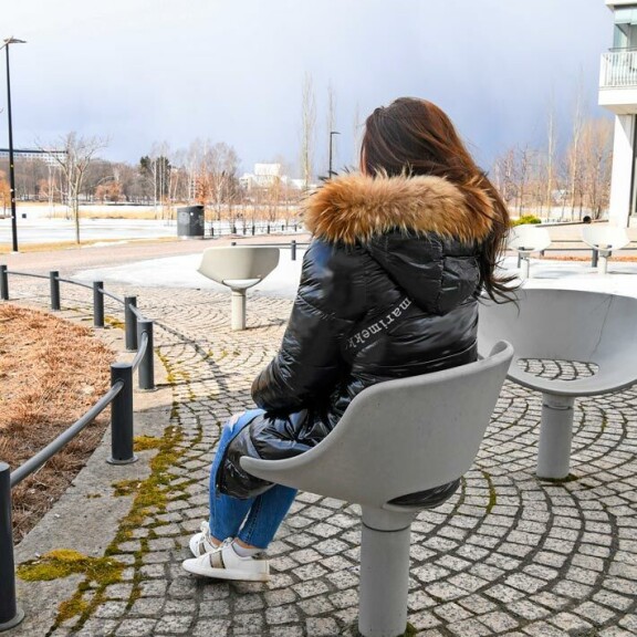 Nealla on yhä puhelimessaan kymmeniä Mikalta saatuja ronskeja viestejä. – Jätin Mikan heti, kun sain tietää muista naisista, Nea sanoo. Nealla on yhä puhelimessaan kymmeniä Mikalta saatuja ronskeja viestejä. – Jätin Mikan heti, kun sain tietää muista naisista, Nea sanoo.