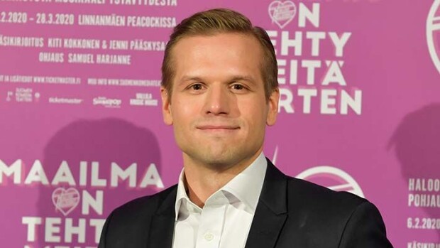 Tunnistaisitko Hovimuusikko Ilkkaa lapsuuskuvasta? Susanna Laine ja Janni Hussi reagoivat heti ilkka ihamäki