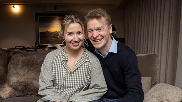 Toni Nieminen Janet-rakkaan antamasta lahjasta: ”Paikat ovat niin perhanan kipeät” Toni Nieminen ja Janet Kulmala