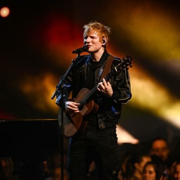 Musiikkimaailman suosikkipunapää voitti pitkäkestoisen oikeudenkäynnin. Ed Sheeran