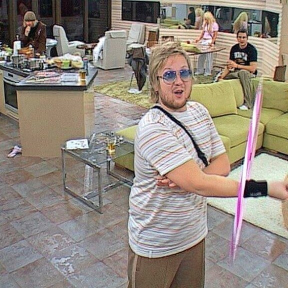 Tällaisena televisiokatsojat muistavat BB-Kakin. Tällaisena televisiokatsojat muistavat BB-Kakin.