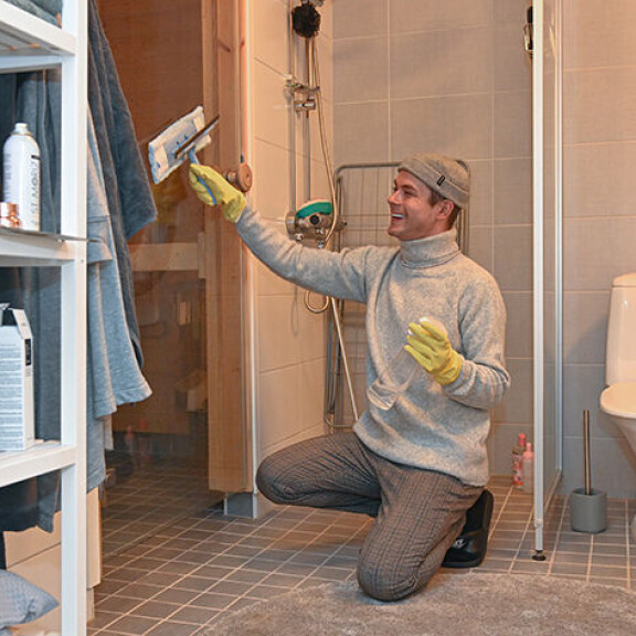 Niko on innostunut erityisesti etikkaan liittyvistä puhdistusnikseistä. Niko Saarinen