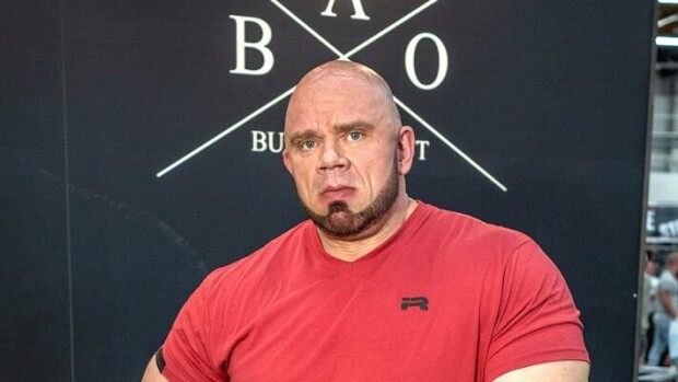 Jari ”Bull” Mentula ongelmissa jäätelölaarilla – näin hän ratkaisi tilanteen Jari Mentula
