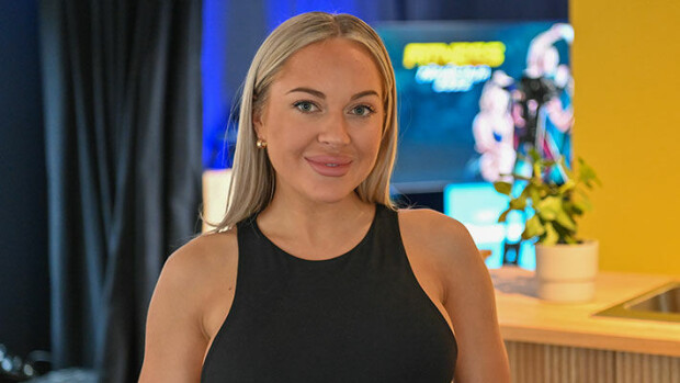 Nyt nousi peppu penkistä aivan väärässä paikassa! Fitnessmalli Erna Huskon törkyparkki ärsyttää Helsingissä - kuva! Erna Husko