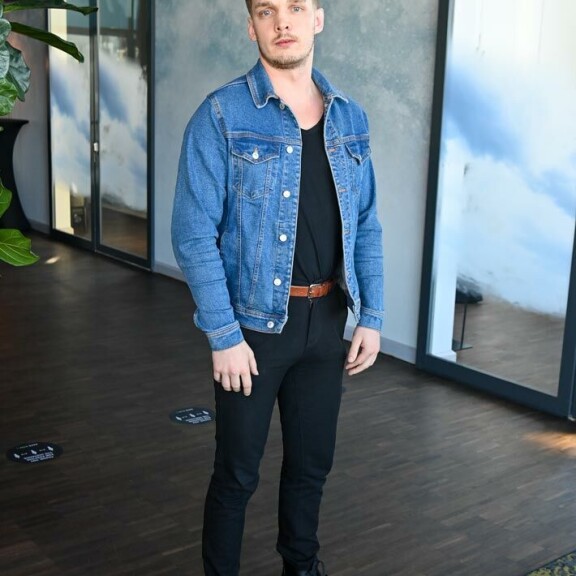 Diili-kilpailija Henri Kurttilan raskas kaasujalka aiheutti ongelmia – ”Oli hankalaa olla ilman ajokorttia” Henri Kurttila