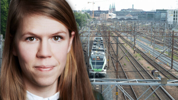 Huima selkkaus ökyhaalareista! Rahaspesialisti Julia Thurén hävitti lapsensa vaatteen junassa - epäilee varkautta julia thuren