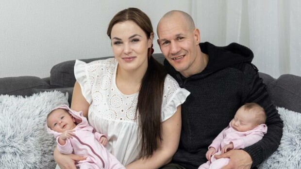 Amin Asikaisen puoliso Nadia Ammouri dramaattisesta synnytyksestä: Lääkäri teki leikkaussalissa viime hetken päätöksen Amin Asikainen ja Nadia Ammour