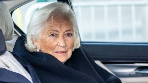Belgian ex-kuningatar Paola pitkälle sairauslomalle – loukkaantui pahasti Paola
