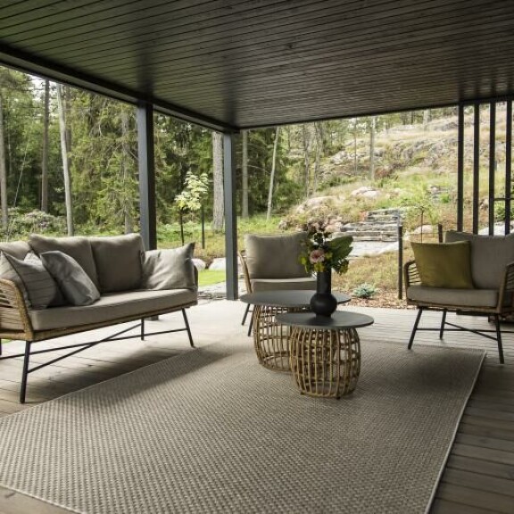 Terassille tuli rento vilvoittelualue. Samu Haber