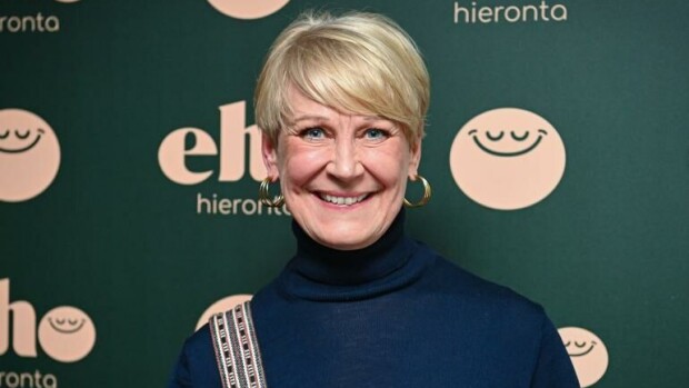 Tältä Leena Harkimo, 58, näyttää nykyään – kertoi huolestaan 21-vuotiaasta Leo Harkimosta: ”Kun nuorimmainen on armeijassa…” Leena Harkimo.