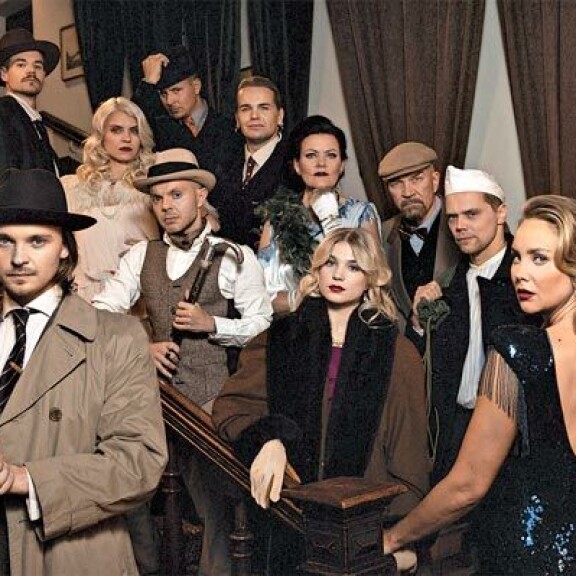 Myyrään on saatu joukko kovia julkkisnimiä. Petellekin sarja oli entuudestaan tuttu. – Kannatti lähteä, kuvauksissa oli todella hauskaa. Myyrään on saatu joukko kovia julkkisnimiä. Petellekin sarja oli entuudestaan tuttu. – Kannatti lähteä, kuvauksissa oli todella hauskaa.