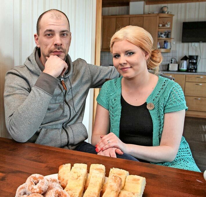 Tuomas ja Heidi kohtasivat toisensa Maajussille morsian -ohjelman kuvauksissa kesällä 2013. Tuomas ja Heidi kohtasivat toisensa Maajussille morsian -ohjelman kuvauksissa kesällä 2013.