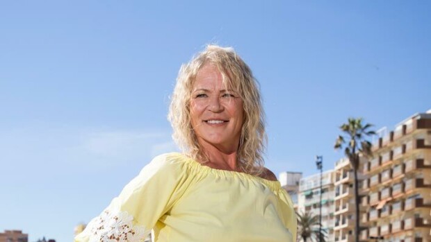 Hyljeksintää ja manipulointia! Julkkiskaunotar Johanna Karjunen elämästään Espanjassa: Kohdeltiin kaltoin Johanna Karjunen