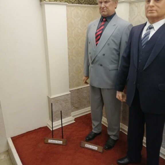 Vladimir Putinista jäi jäljelle vain nimilappu. Putin