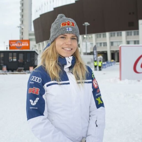Jasmi Joensuu nähdään tositoimissa torstai-iltana Helsingissä Stadion Sprint -tapahtumassa. Jasmi Joensuu nähdään tositoimissa torstai-iltana Helsingissä Stadion Sprint -tapahtumassa.