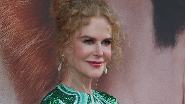 Katastrofi paljastelusta: Nicole Kidmanin tuoreista kuvista syntyi kohu - lehteä syytetään silottelusta Nicole Kidman